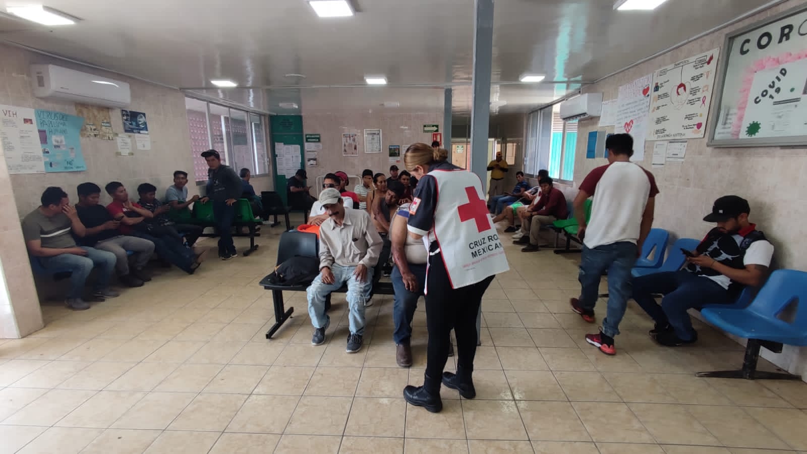Se accidentan 52 trabajadores de la empresa ICA, rumbo a la presa Santa María, en El Rosario