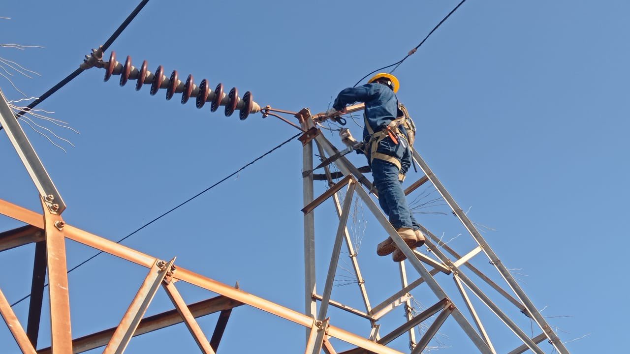 Esperan industriales de Mazatlán que CFE responda, tuvieron daños por apagones de 10 mil pesos por equipo