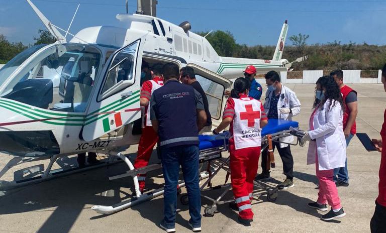 ¡Está grave! Trasladan en helicóptero a niño de 4 años tras accidente en Escuinapa, donde su padre murió