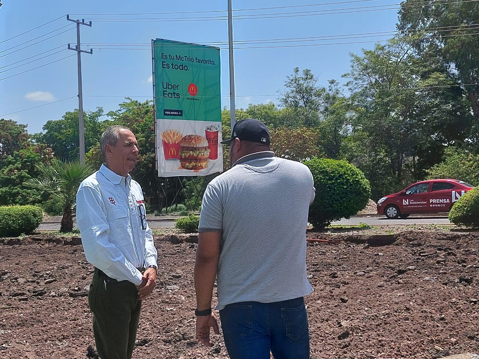 Vargas Landeros supervisa pavimentación del bulevar Rosales; cambiarán asfalto por concreto hidráulico