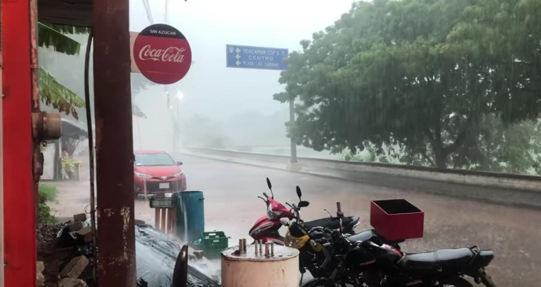 Aguacero y vientos fuertes sorprenden en Escuinapa, El Rosario y Mazatlán