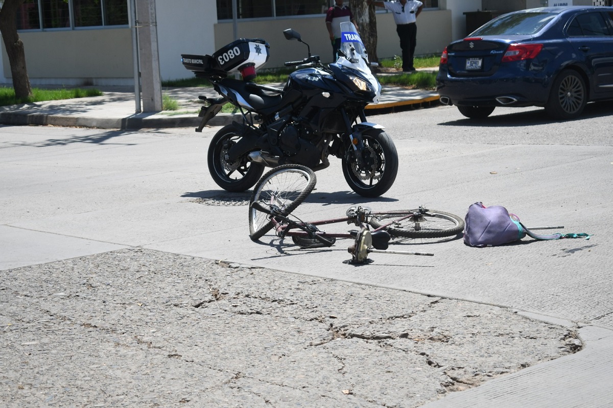 Dos ciclistas resultan lesionados tras ser embestidos en distintos puntos de Los Mochis