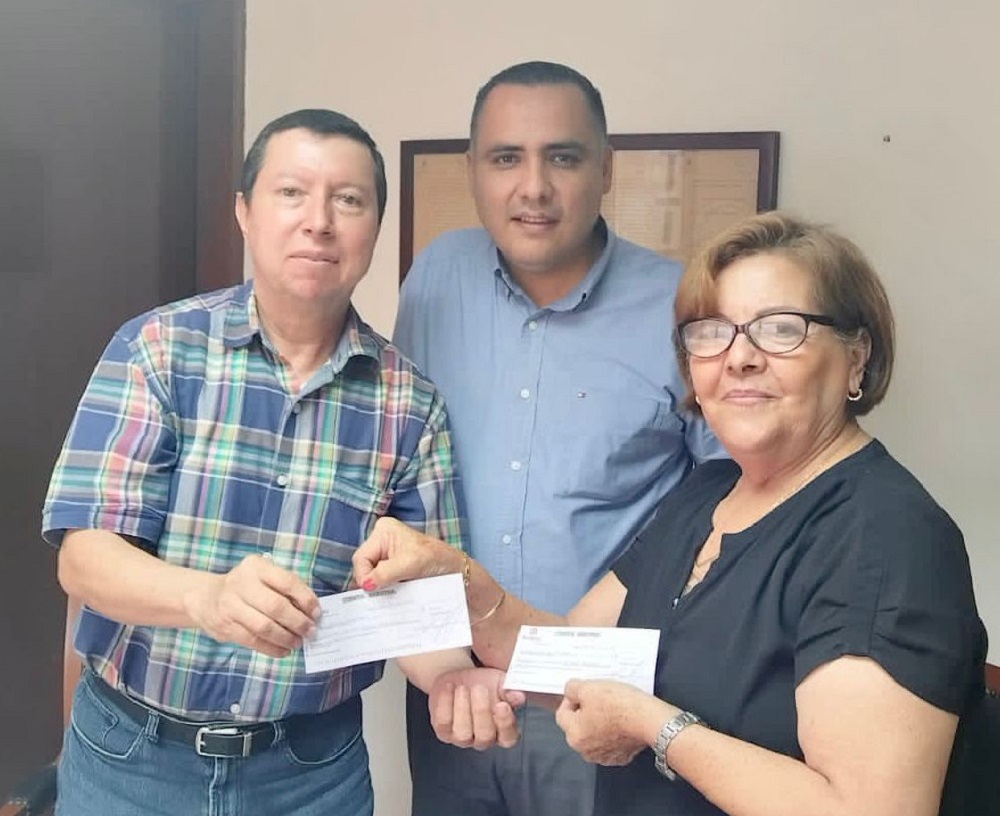 Pagan la primera quincena a nueve viudas de policías que reclamaban su pensión en Salvador Alvarado