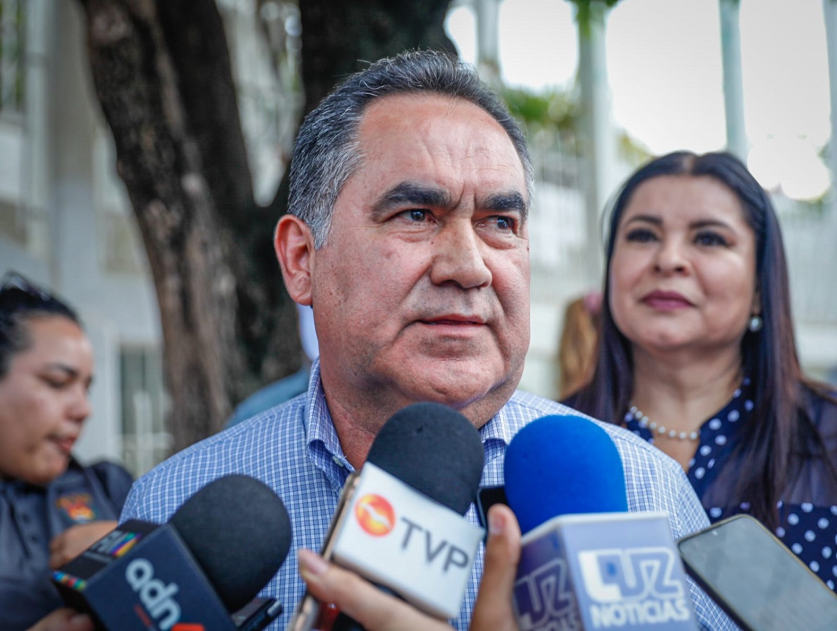 “Vamos a interponer una queja, un recurso de amparo”, anuncia rector de la UAS tras ser vinculado a proceso