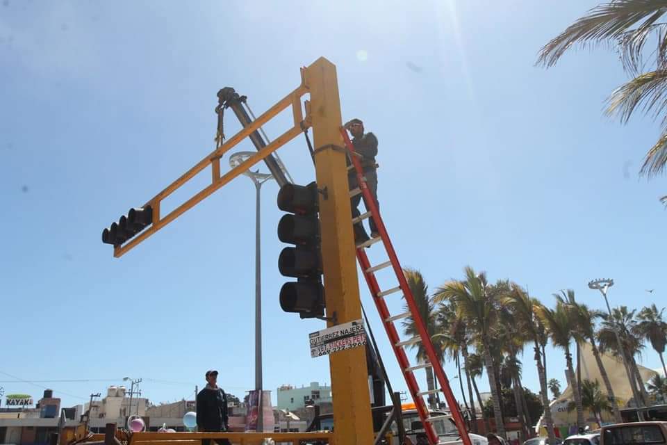 Sin fecha para instalación del semáforo a la salida norte de Guamúchil; siguen en licitación