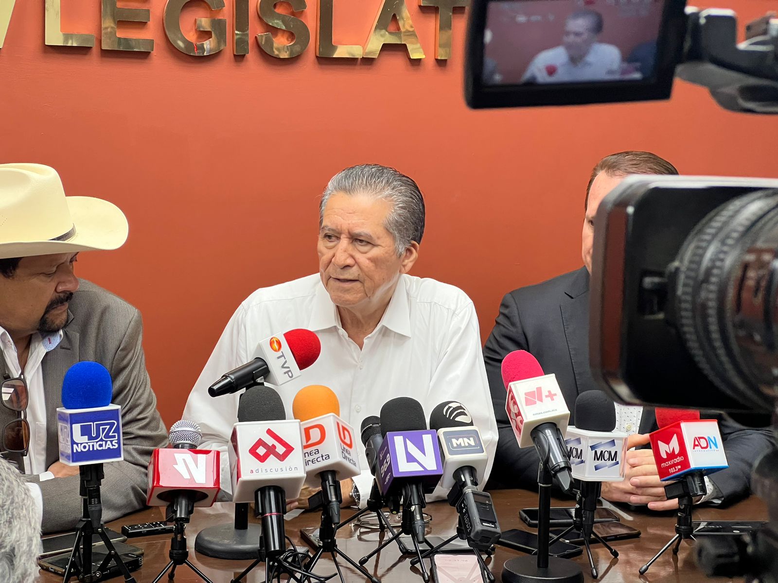 Diputados sin partido conformarán ‘grupo plural’ en Jucopo; Ley Orgánica del Congreso no va en ‘fast track’: Feliciano