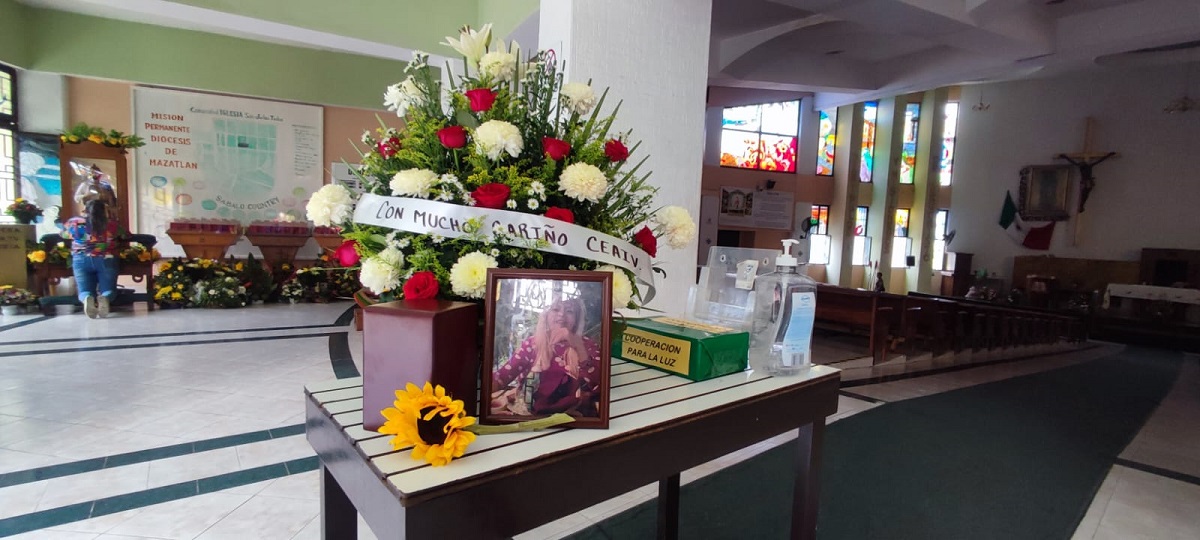 Dan último adiós a Florencia, mamá de ‘La Chulis’, locutora de Mazatlán desaparecida hace más de un año