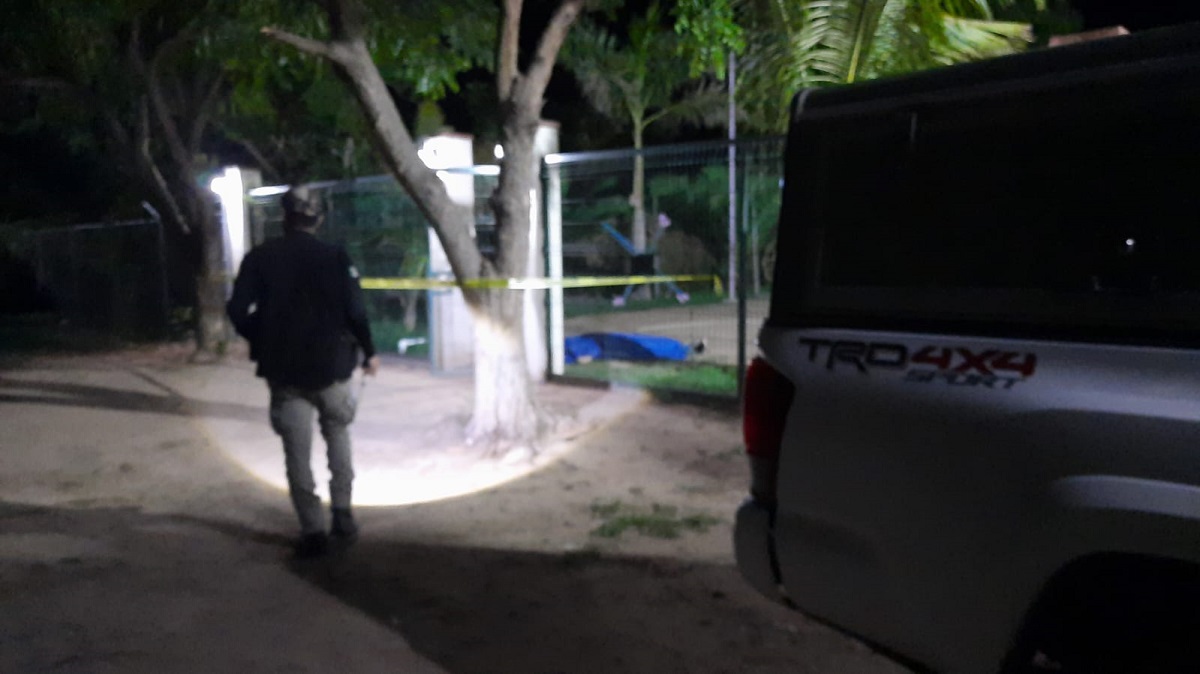 Ejecutan a balazos a un hombre en campestre de Navolato