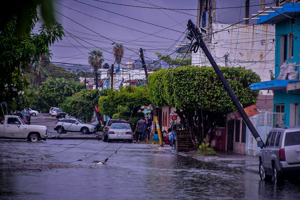 Destaca alcalde de Mazatlán efectividad de protocolos para prevenir inundaciones en las colonias