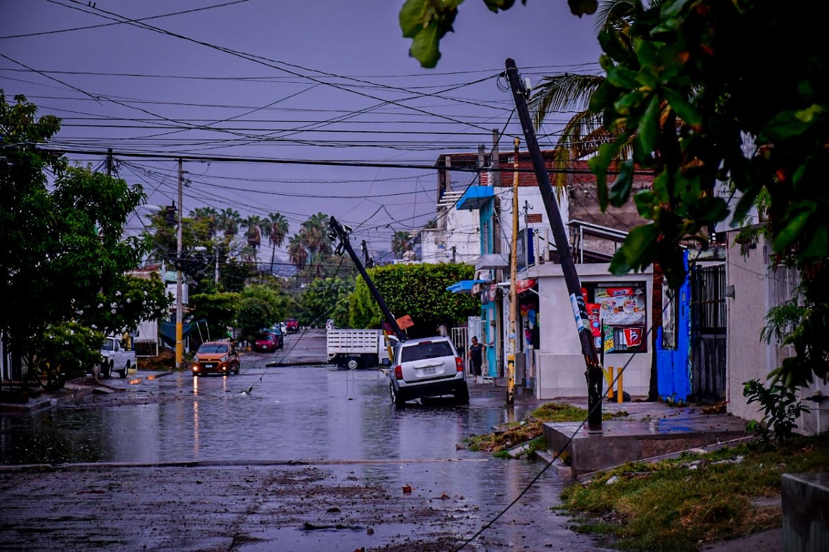 Lluvias ocasionaron cortes intermitentes en Mazatlán, especialmente en la zona del Centro