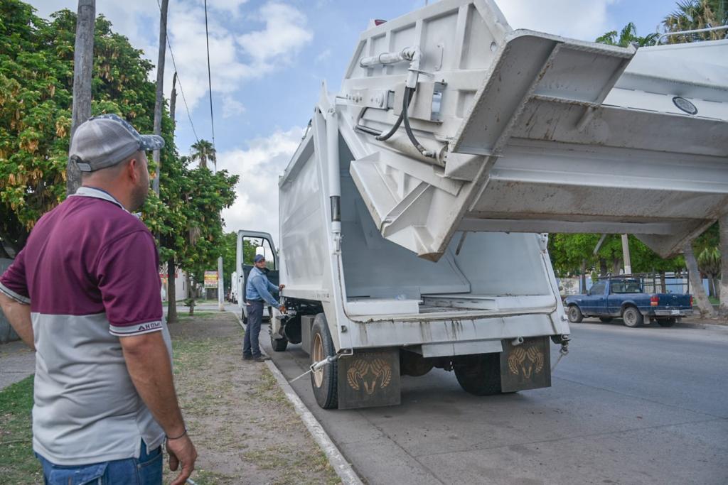 Alistan camiones recolectores de basura y capacitan a los chóferes para arrancar labores cuanto antes en Ahome