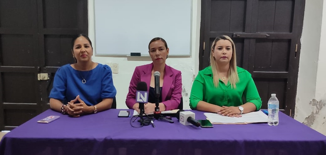 Por desvío de recursos y nepotismo, denuncian regidoras del PAS al gobierno de Claudia Valdez en El Rosario