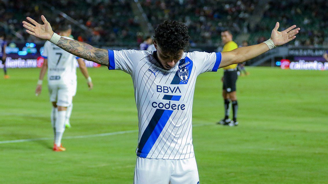 El Mazatlán FC es goleado en el Kraken por los Rayados de Monterrey