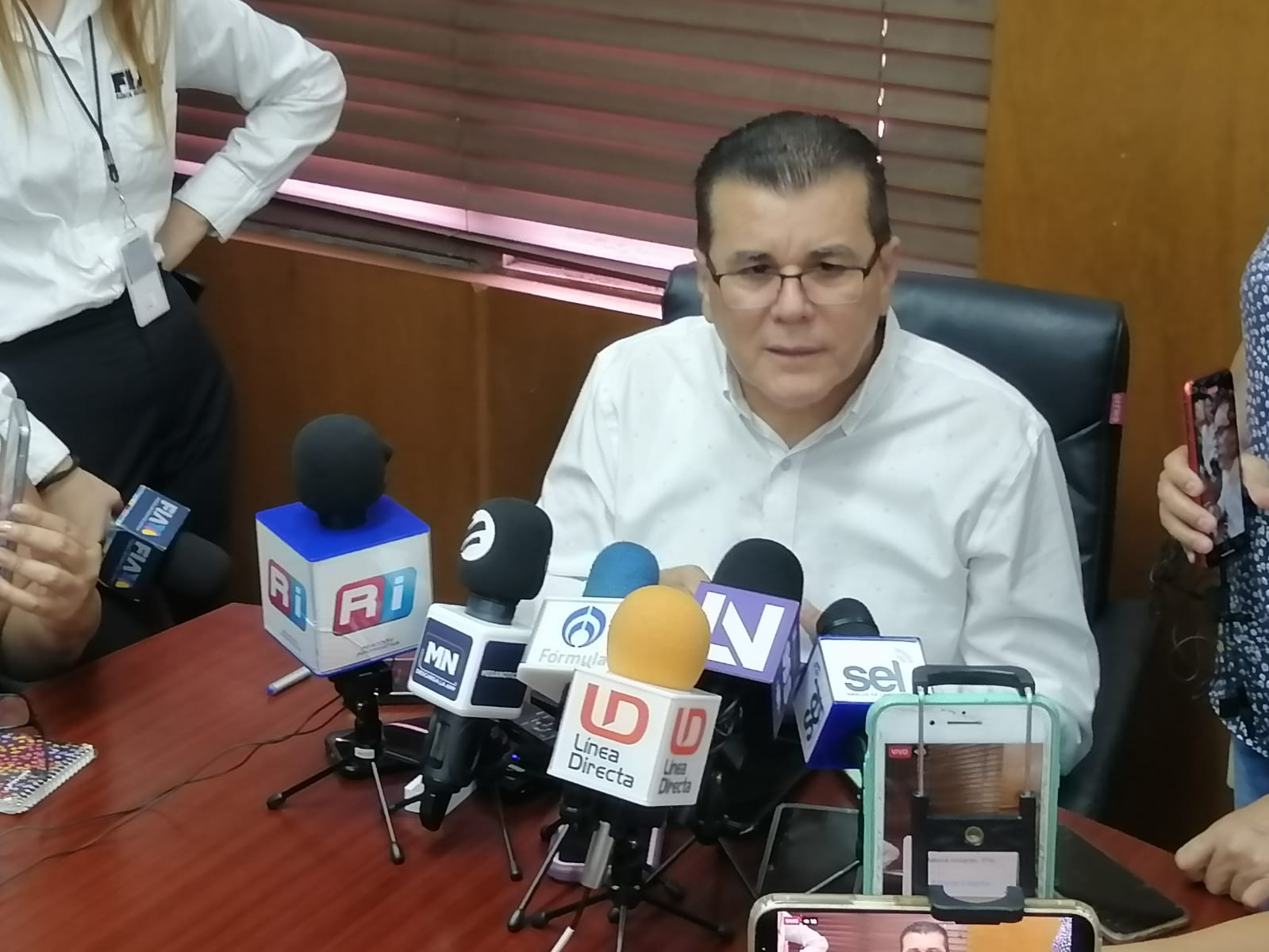 Alcalde de Mazatlán afirma que se hará nuevo puente en Fuentes del Valle, pero no hay fecha de entrega