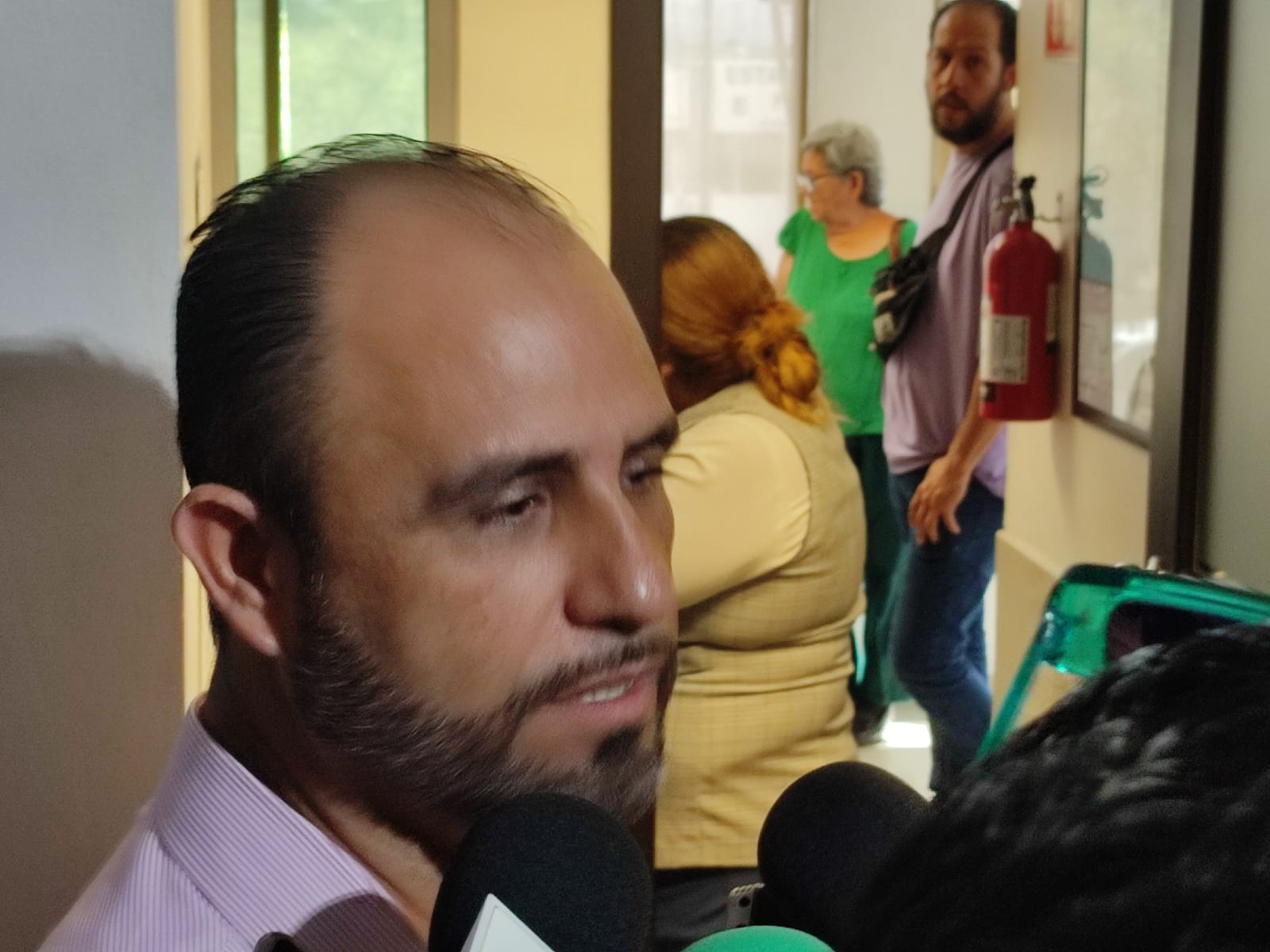 Libros de texto gratuito no traen adoctrinamiento, asegura Alejandro Brito; sostiene que la distribución va a tiempo
