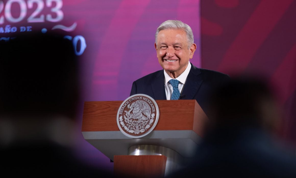 ¿Qué dice AMLO sobre la participación de García Cabeza de Vaca en el Frente Amplio por México?