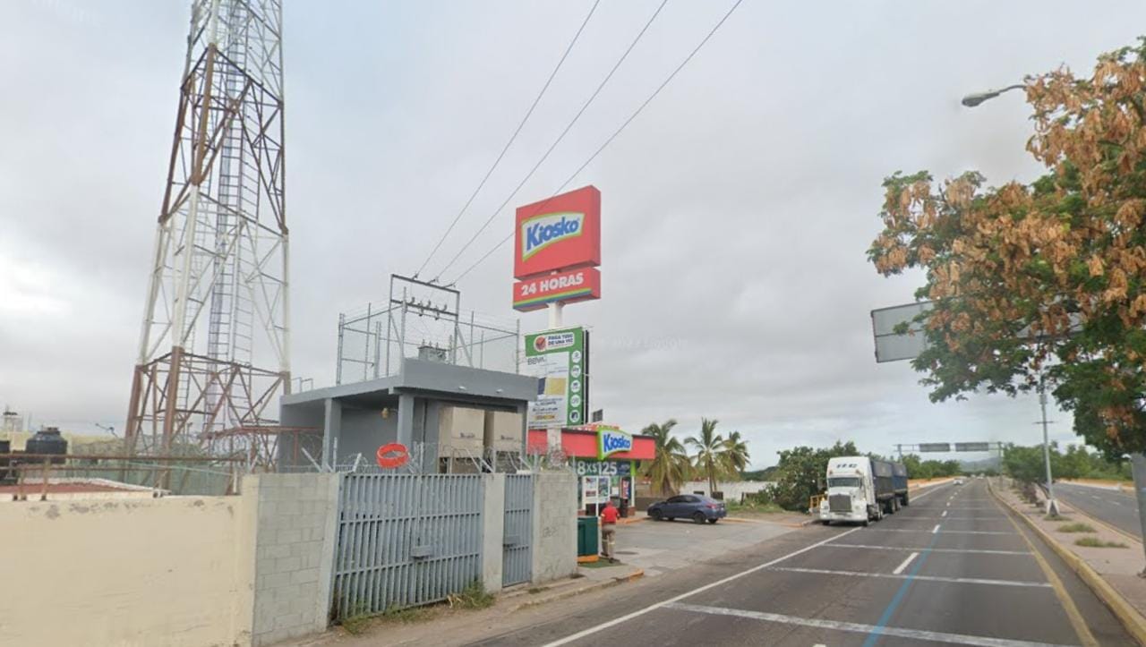 Armados asaltan tienda en Villa Unión, en Mazatlán; se llevan $3,000 y una cajetilla de cigarros
