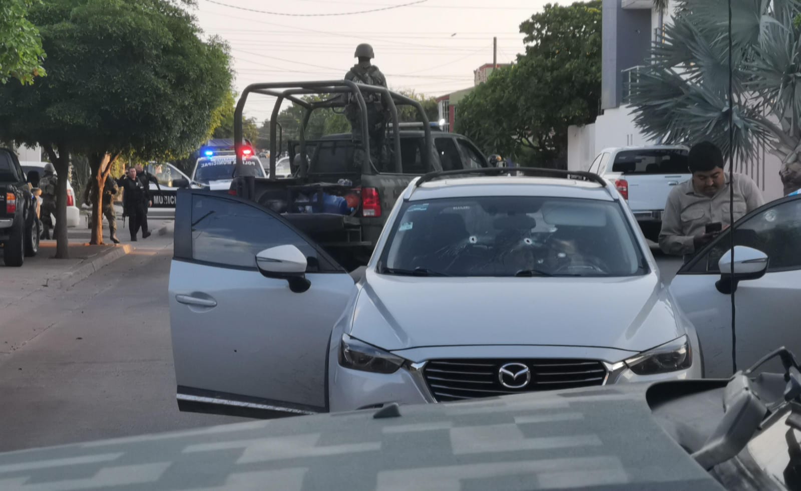 Atentado a balazos con armas de grueso calibre en la Guadalupe Victoria en Culiacán deja un joven herido