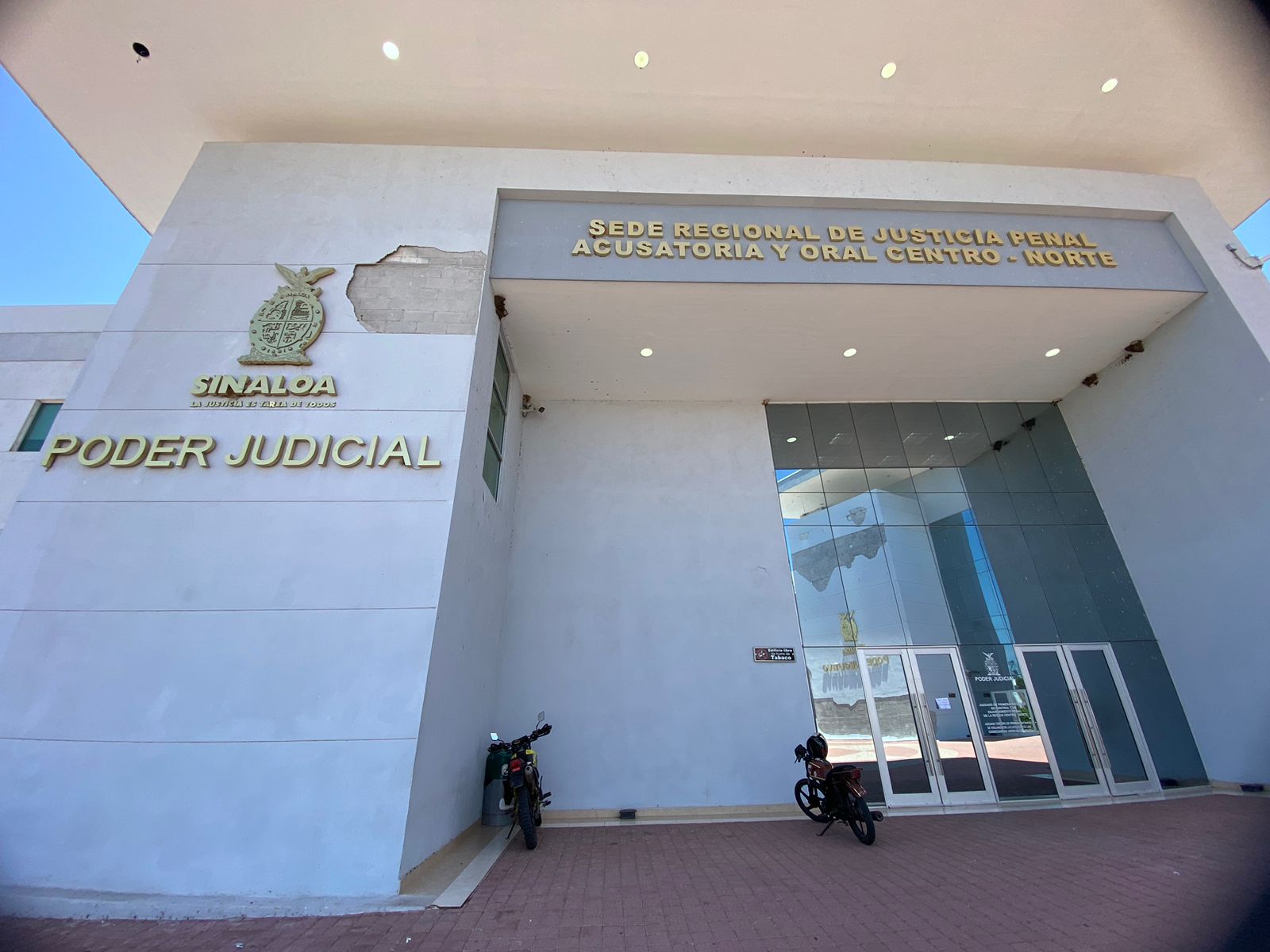 Juzgado admite recusación por parte de la UAS; el juez Adán Salazar no llevará ya la audiencia en contra del rector