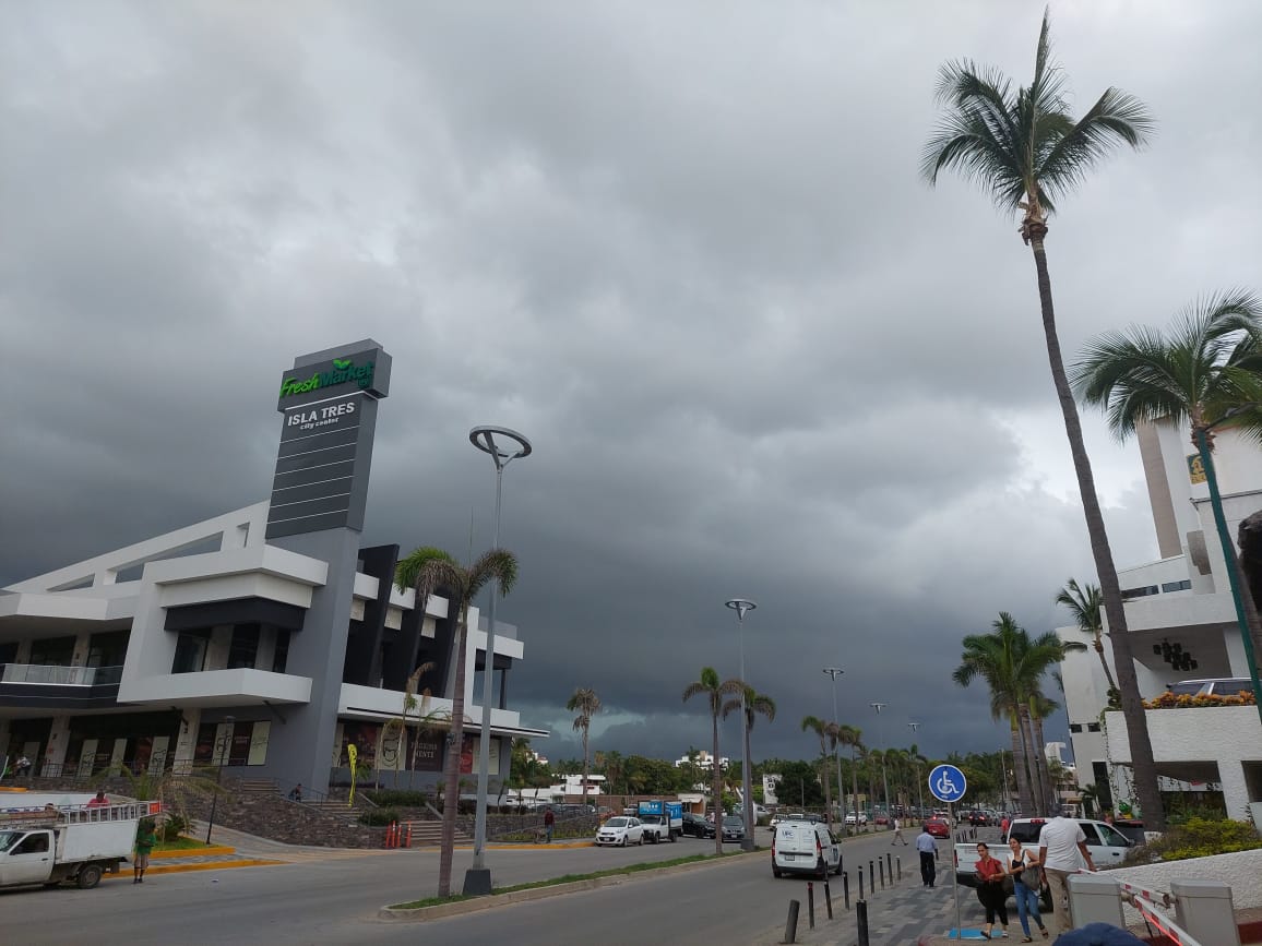 Septiembre y octubre los meses más susceptibles para la llegada de huracanes a Mazatlán: Protección Civil