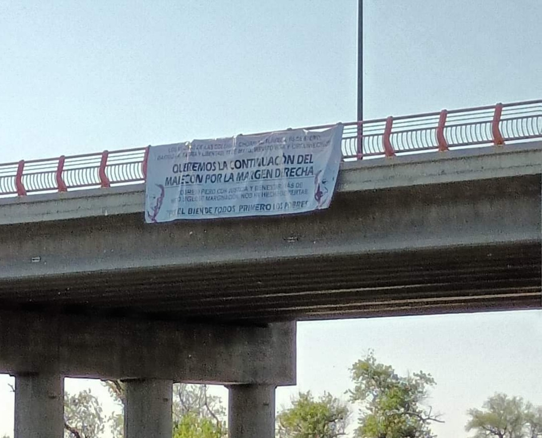 Con manta reclaman continuación del malecón en Guasave; alcalde asegura que se trabajará a la par