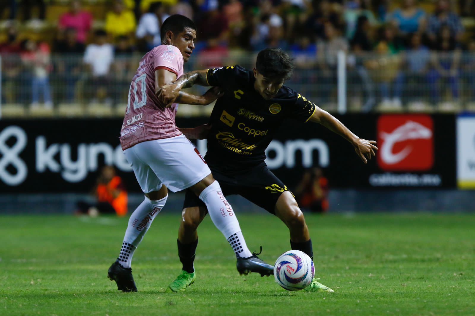 Dorados de Sinaloa golea en casa a los Mineros de Zacatecas