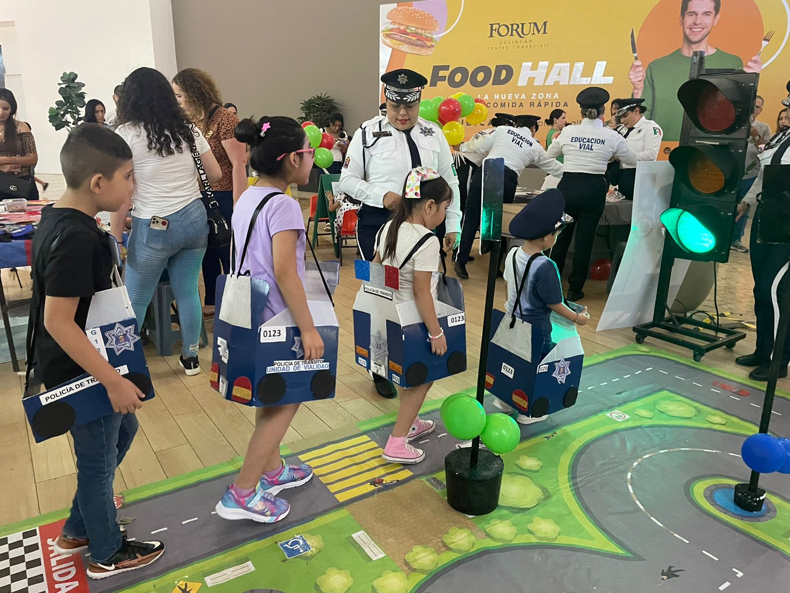 Tránsito Municipal realiza Feria Vial en la plaza Fórum de Culiacán