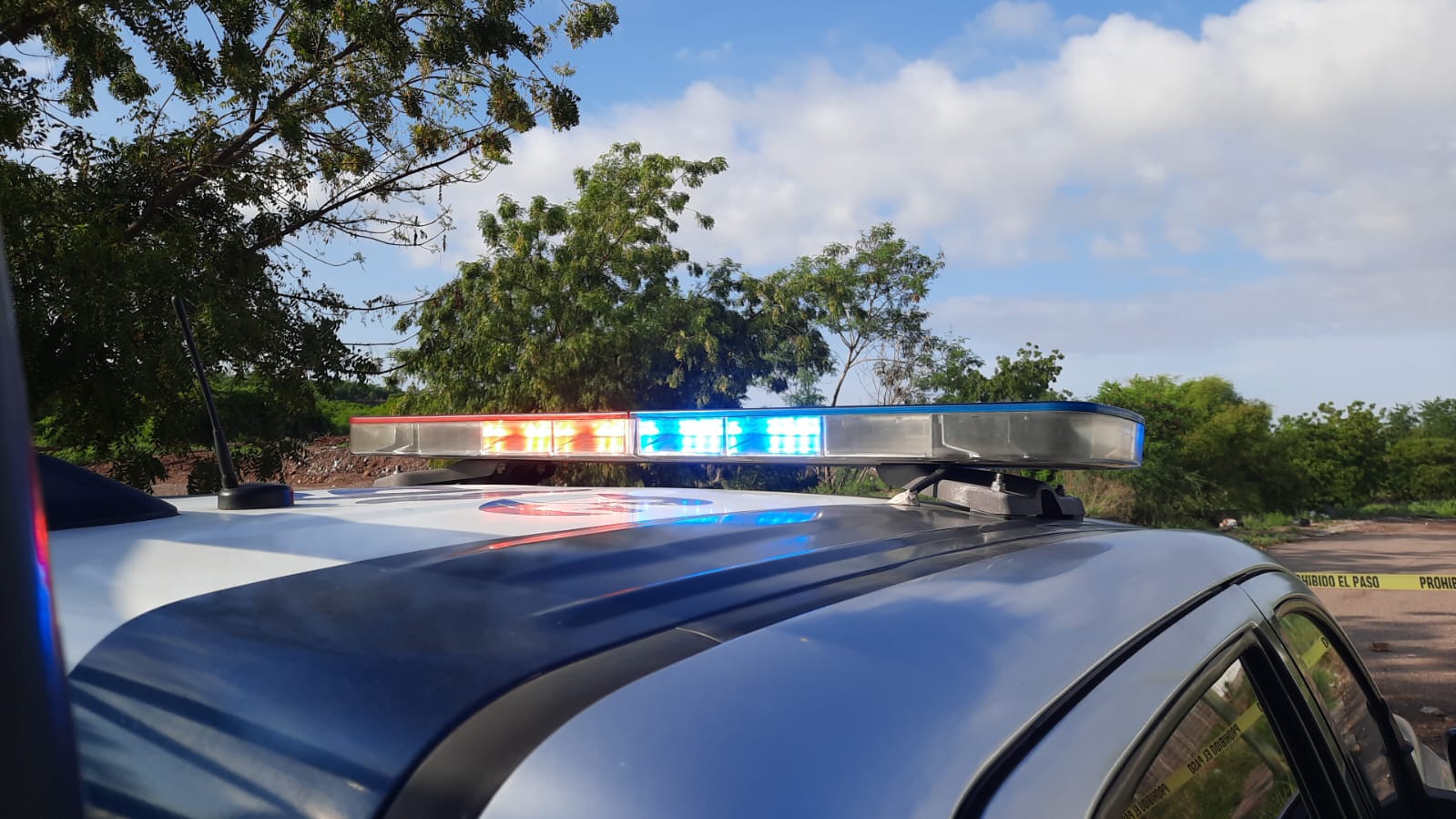 Liberan a joven ‘levantado’ con mensaje amenazando a vendedores de ‘vape’ en Los Mochis