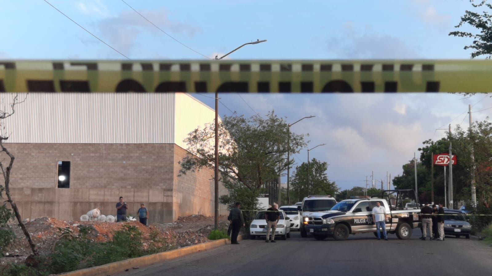Encuentran ‘encobijado’ a un hombre asesinado en el sector Barrancos de Culiacán