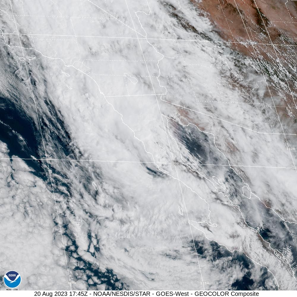 Toca tierra ‘Hilary’ como tormenta tropical en Baja California, territorio mexicano