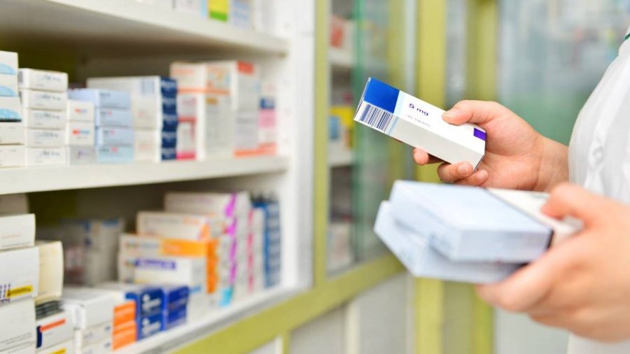 Para evitar que falte medicamento, López Obrador propondrá abrir un banco de reserva de medicinas