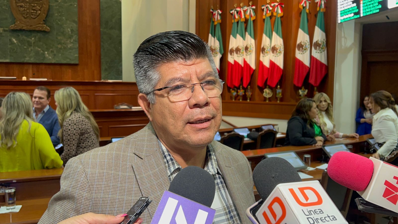 En escuelas públicas existe contubernio para cobro de cuotas escolares; piden desde 250 a 500 pesos: Luque