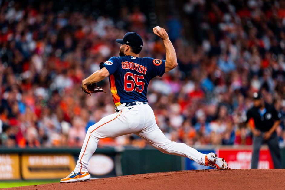 José Urquidy cumple, pero pierde con los Astros de Houston