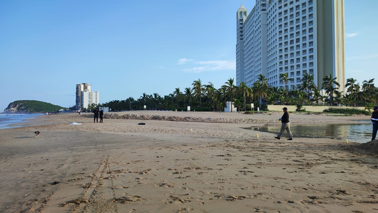 Joven mujer muere ahogada en playas de Mazatlán