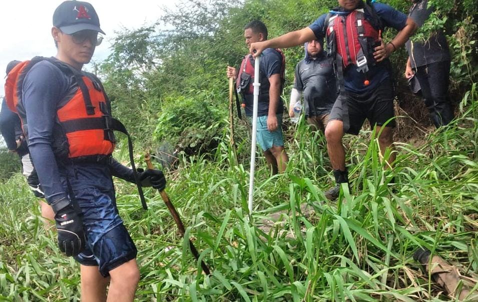Localizan el cuerpo sin vida de Refugio, el hombre que cayó en su Cherokee a canal de Culiacán