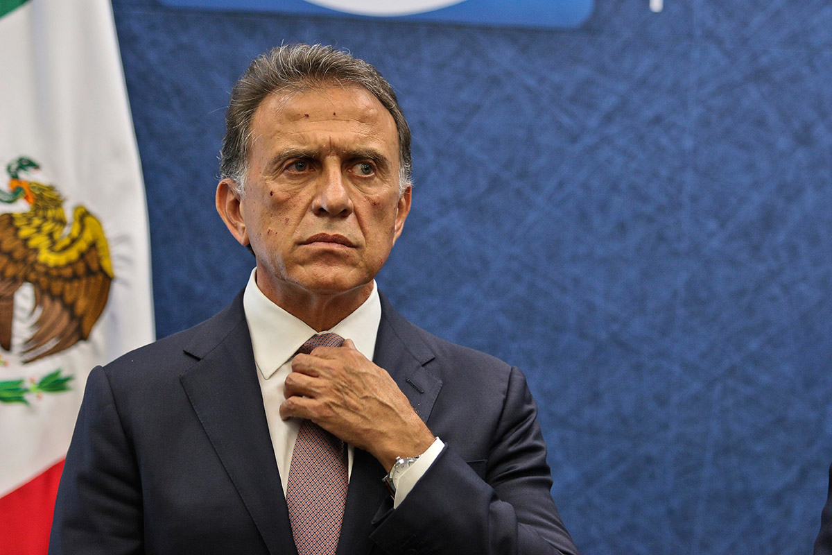 Existen dos denuncias en contra Miguel Ángel Yunes, exdirector del ISSSTE, revela López Obrador