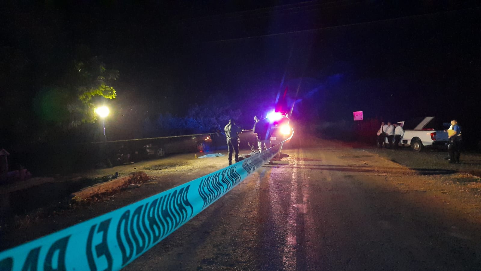 Ejecutan a balazos a un motociclista sobre la carretera Eldorado-Las Arenitas, en Culiacán