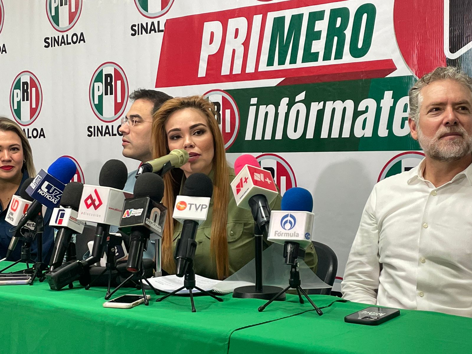 Presentará PRI amparo colectivo para que se detenga distribución en Sinaloa de los libros de texto