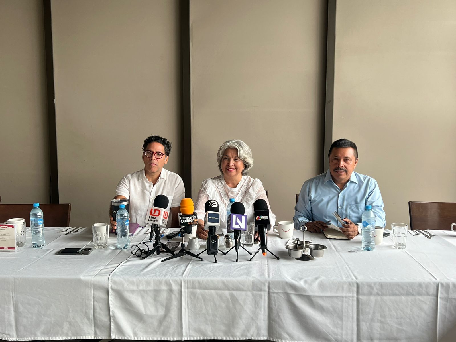 ¡Otro llamado! Rocha incurriría en un delito al distribuir libros de texto; hay mandato judicial: PAN