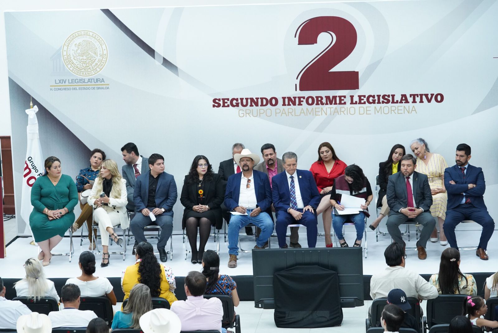 Presenta Grupo Parlamentario de Morena segundo informe de labores legislativas