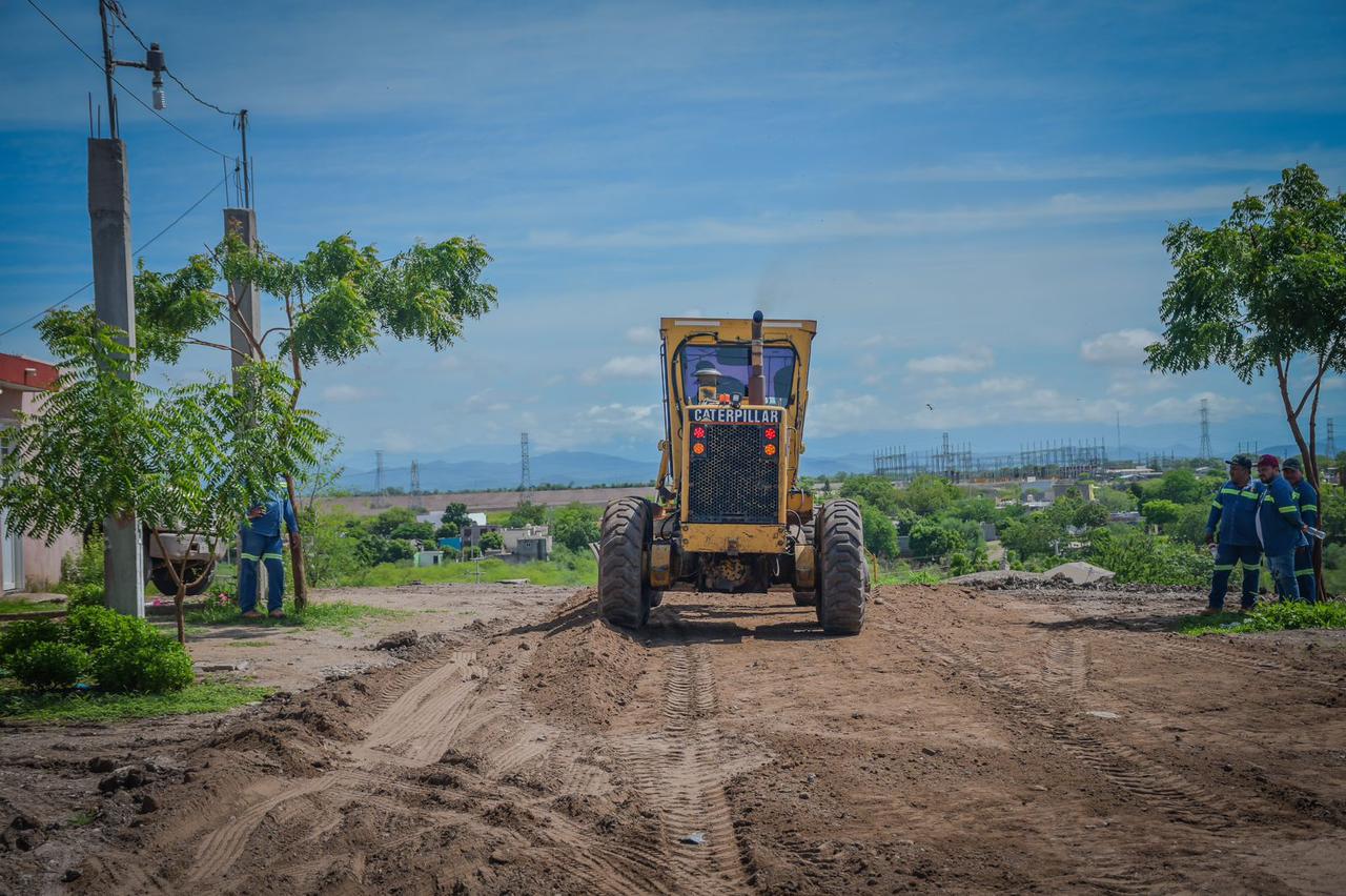 Rehabilitación de calles no se va a detener por lluvias en Guamúchil: Alcalde