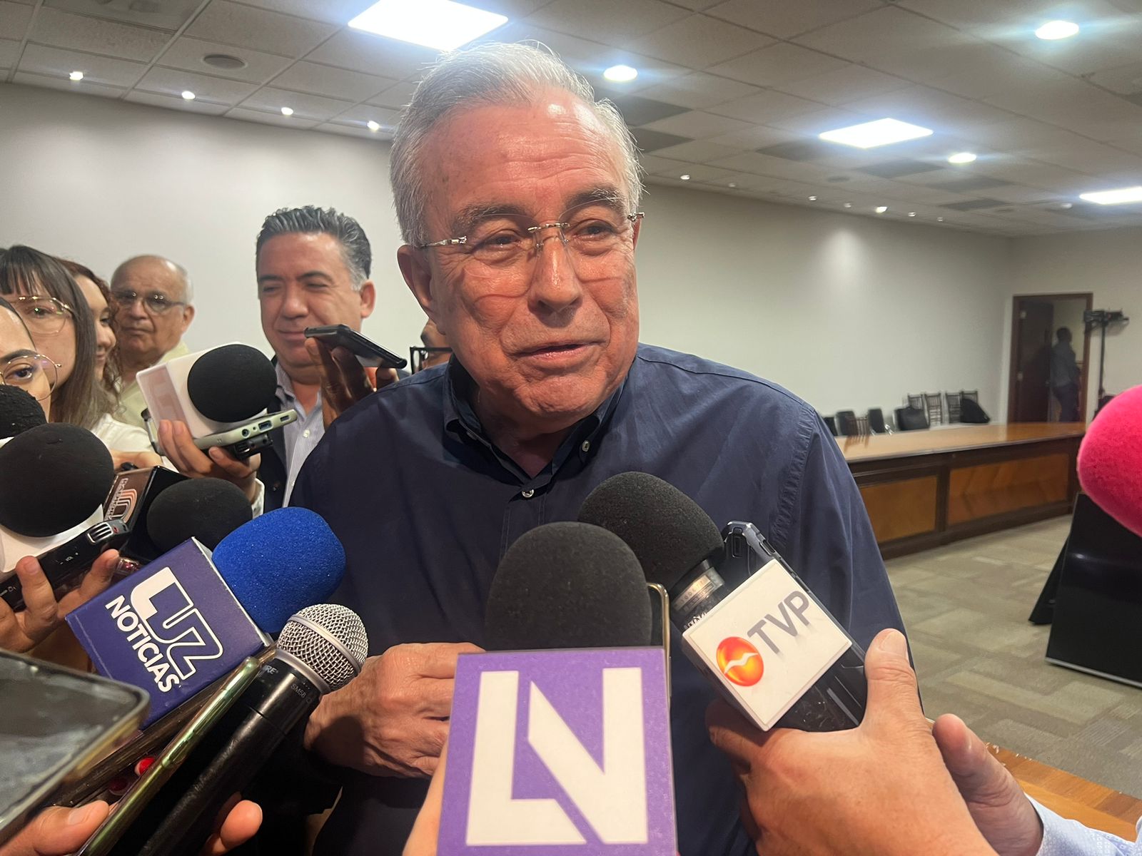 “Yo no estoy para criticar, soy amigo de Xóchitl”: RRM sobre candidata del FAM a la presidencia de México