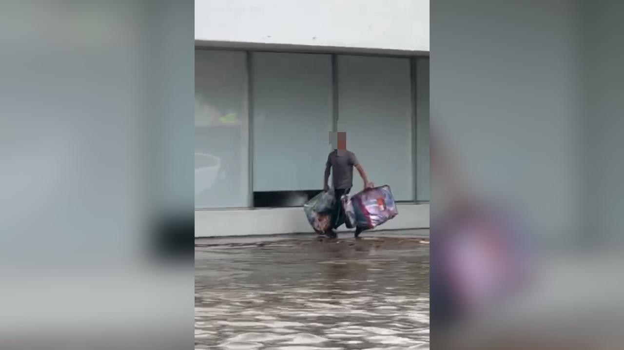 Sujeto pega cristalazo en un negocio del sector centro de Los Mochis y se roba cobertores