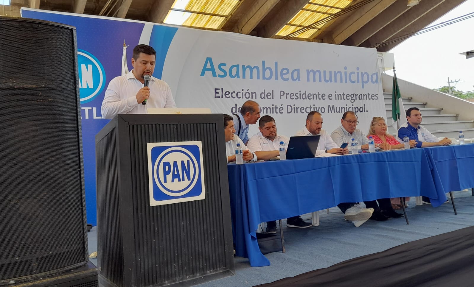Van por la unidad en el PAN de Mazatlán, en asamblea aprueban a Evaristo Corrales como nuevo dirigente
