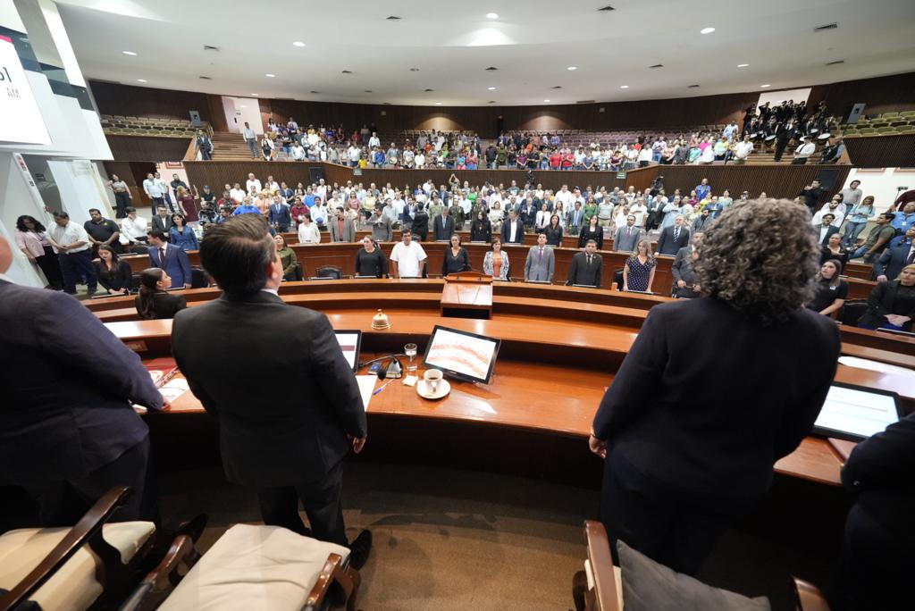 Congreso incluye en su Muro de Honor el nombre de Felipe Bachomo Aki Cruz
