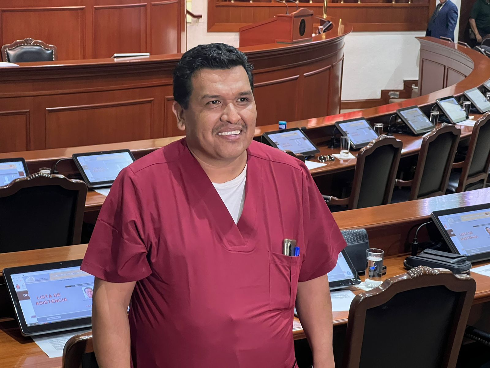 Tras vencer el cáncer en etapa avanzada, el diputado Martín Vega se reincorpora a sus actividades legislativas