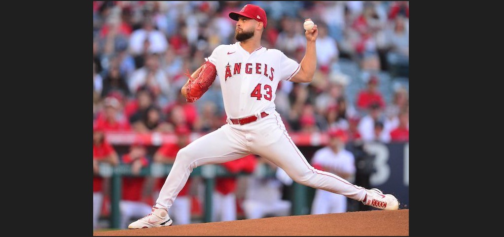 Patrick Sandoval llega a siete triunfos en la temporada con los Angels