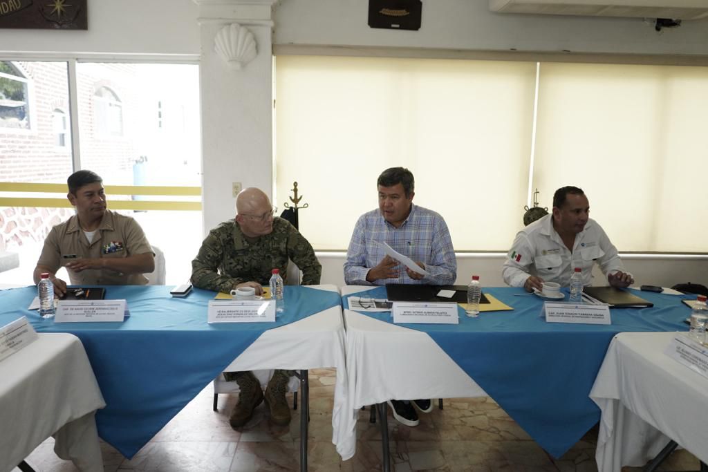 Se viene la temporada de camarón y autoridades federales se reúnen en Mazatlán para fortalecer vigilancia