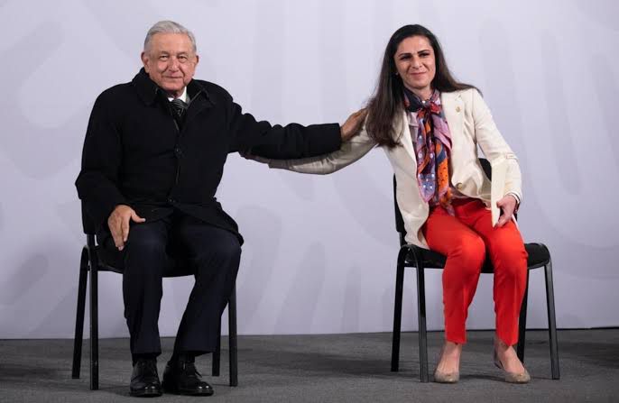 AMLO defiende a Ana Gabriela Guevara tras denuncia a la CONADE por corrupción
