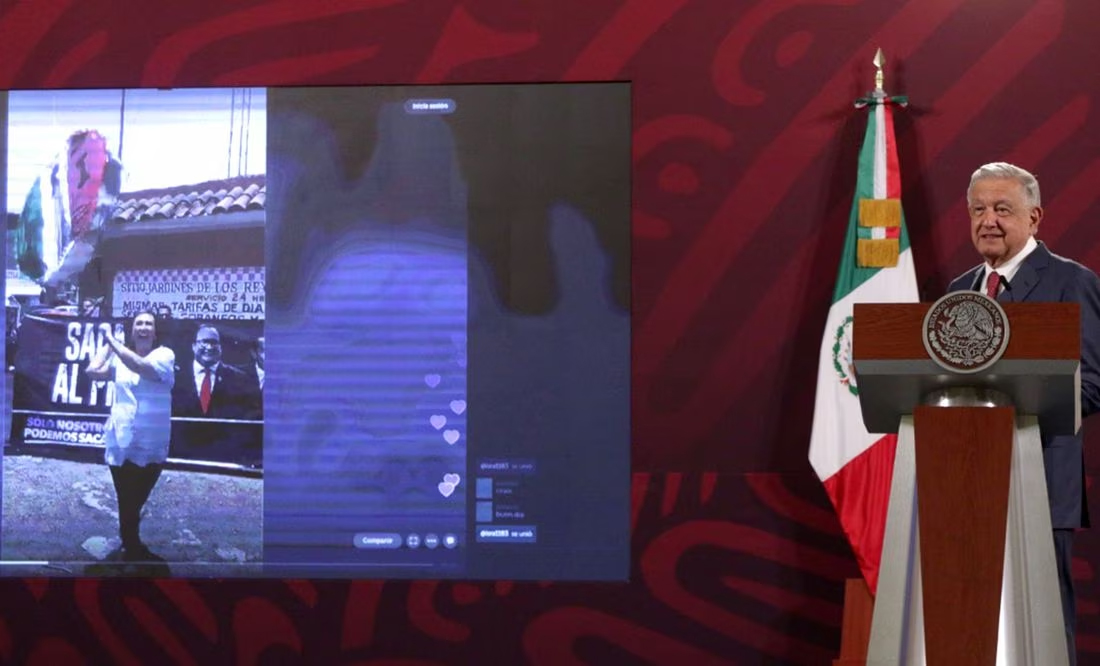 ‘Como digo una cosa digo otra’: López Obrador muestra video de Xóchitl Gálvez rompiendo una piñata del PRI